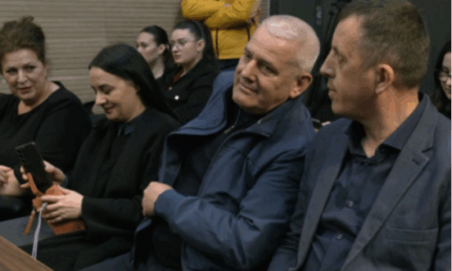 Seanca për gazin lotsjellës – a do të sillen me detyrim në Gjykatë, Sveçla me kolegët e tij?