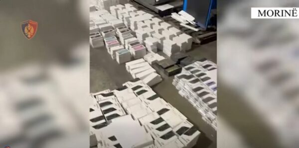 Parandalohet kontrabanda e tabletëve, telefonëve dhe medikamenteve nga Shqipëria në Kosovë