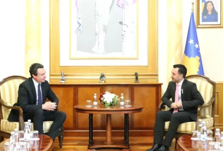 Kurti e njofton Bashën që së shpejti do ta dërgojë emrin e mandatarit për formimin e Qeverisë te Osmani