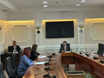 Mblidhet kryesia e Kuvendit, diskutohet buxheti i tri komunave