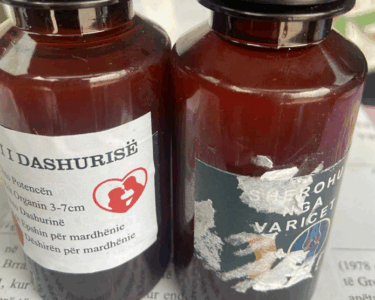 Porositi ‘vajin e dashurisë’ online, qytetarit i vjen në shtëpi një ilaç për vena