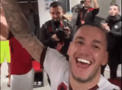 “Heu moj Drenicë ta puthsha ballin”, Rey Manaj publikon pamje nga festa e madhe e kuqezinjve në zhveshtore