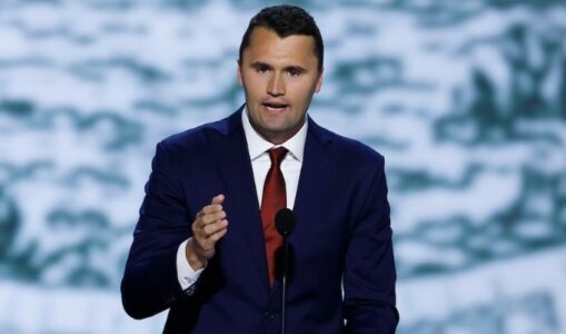 SHBA anulon vizat për 6 persona, shkak komentet për vrasjen e Charlie Kirk