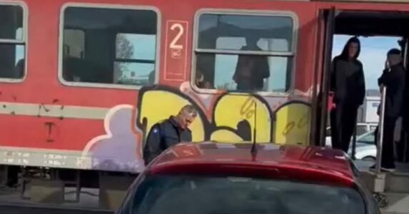 Aksident mes trenit dhe veturës në Baicë të Drenasit