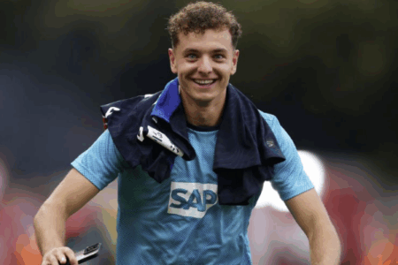 “Të çmendur” pas Fisnik Asllani-t, Bayern dhe Barcelona në ndjekje të sulmuesit dardan