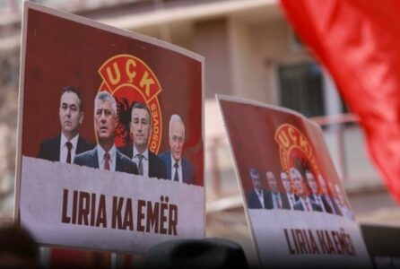 Këta janë folësit e protestës së sotme në Tiranë – Fillon Gucati e flet edhe Ahmeti