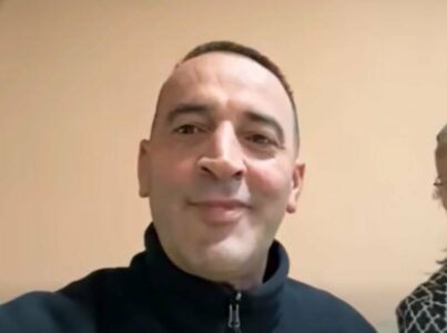 Daut Haradinaj njofton përmes videos se do të marr pjesë në protestën për ish-krerët e UÇK’së në Tiranë – I ndalet rryma