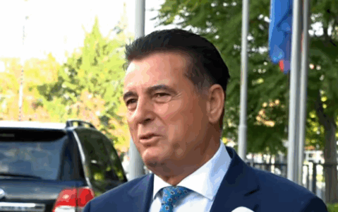 Bahtiri: E pres dorën e s’e votoj Listën Serbe, njëjtë mendojnë edhe kolegët e mi të VV