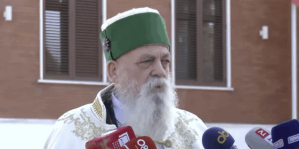 Kryegjyshata botërore Bektashiane mbështet protestën për ish krerët e UÇK’së që mbahet në Tiranë