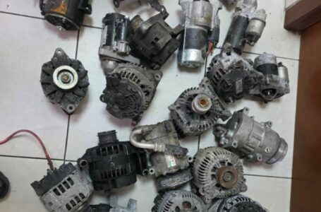 Parfum, këpucë e pjesë të automjeteve – Kapen mallra të padeklaruara në Vërmicë