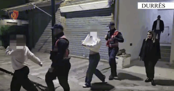 E kishin kthyer apartamentin në qendër prostitucioni, arrestohen dy shtetase të huaja në Durrës