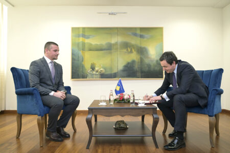 Elldin Uglar për shkarkimin: Vendim joreal, s’është vendim i Qeverisë, por i Kurtit