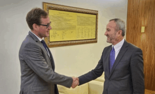 I ngarkuari gjerman takon kryetarin e Kushtetueses: Deputetët t’i zbatojnë vendimet e Gjykatës, jo interesat partiake