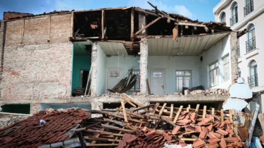 Ambasada e Kosovës në Turqi: Deri tani asnjë shtetas kosovar i prekur nga tërmeti