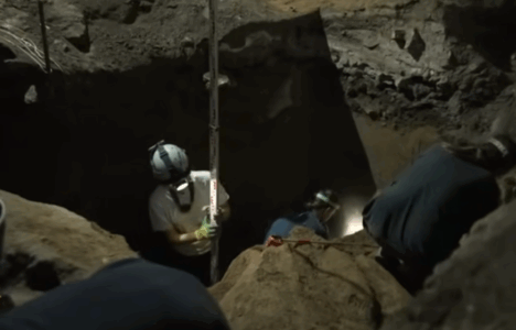 Arkeologu: Në Drenas zbulohen gjurmë se njeriu banonte ndoshta para 50 mijë vitesh