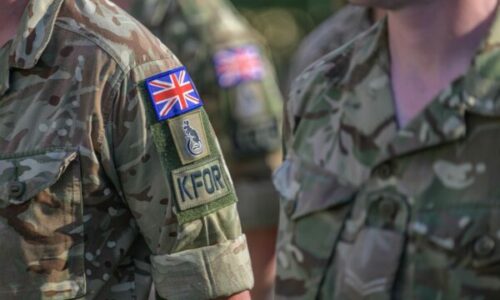 KFOR reagon pasi MB tha se do të vazhdojë t’i lë trupat në Kosovë së paku deri më 2028