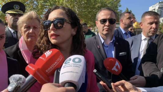 “Mos të ngutemi”, Vjosa Osmani: Diskutimet e partive ndodhin prapa dyerve të mbyllura – se ne nuk e dimë, nuk do të thotë se s’janë duke ndodhur