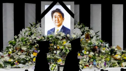 Autori i vrasjes së ish-kryeministrit japonez Shinzo Abe, pranon fajin
