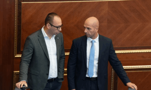 Basha i kërkon ta propozojnë Rashiqin, Simiq: Po silleni si po doni, ne s’e shkelim Kushtetutën, nënkryetari i takon Srpska’s