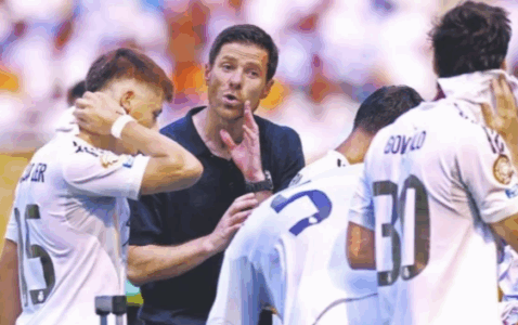 Xabi Alonso konfirmon tre mungesa të mëdha për ndeshjen ndaj Juventusit në Ligën e Kampionëve