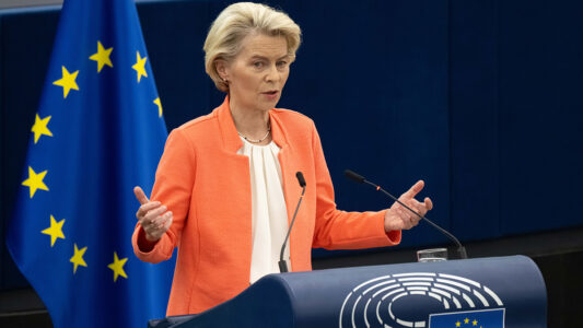 “Forbes” shpall Ursula von der Leyen gruan më të fuqishme për vitin 2025
