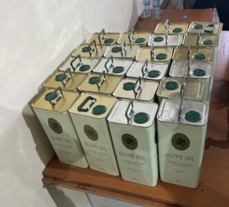 Dogana ndalon 110 litra vaj ulliri të padeklaruar në Vërmicë