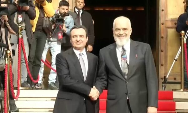 Rama pret Kurtin në Samitin  Our pathway to EU 