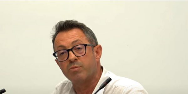 Alban Krasniqi reagon pasi i shkoi huq insistimi për të votuar nëpër restorante, akuza LDK