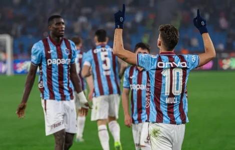 Muçi shënon supergol në fitoren e Trabzonsporit