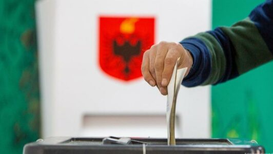 Shqipëria në heshtje zgjedhore, nesër mbahen zgjedhjet e pjesshme lokale në 5 bashki