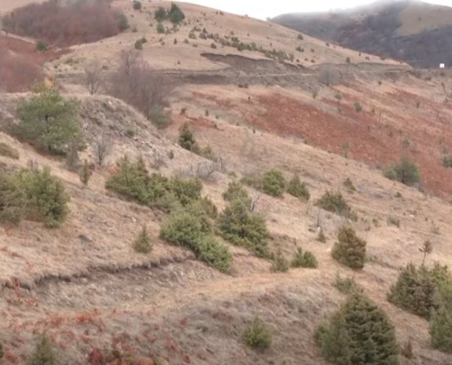 Pamje të reja të ballafaqimit të xhandarmarisë serbe me banorët në vijën kufitare në Rakinicë të Podujevës