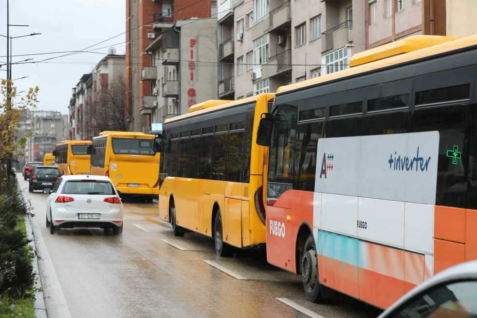 Prishtina katër ditë pa transport   protestat s ndalen deri në shlyerjen e borxheve