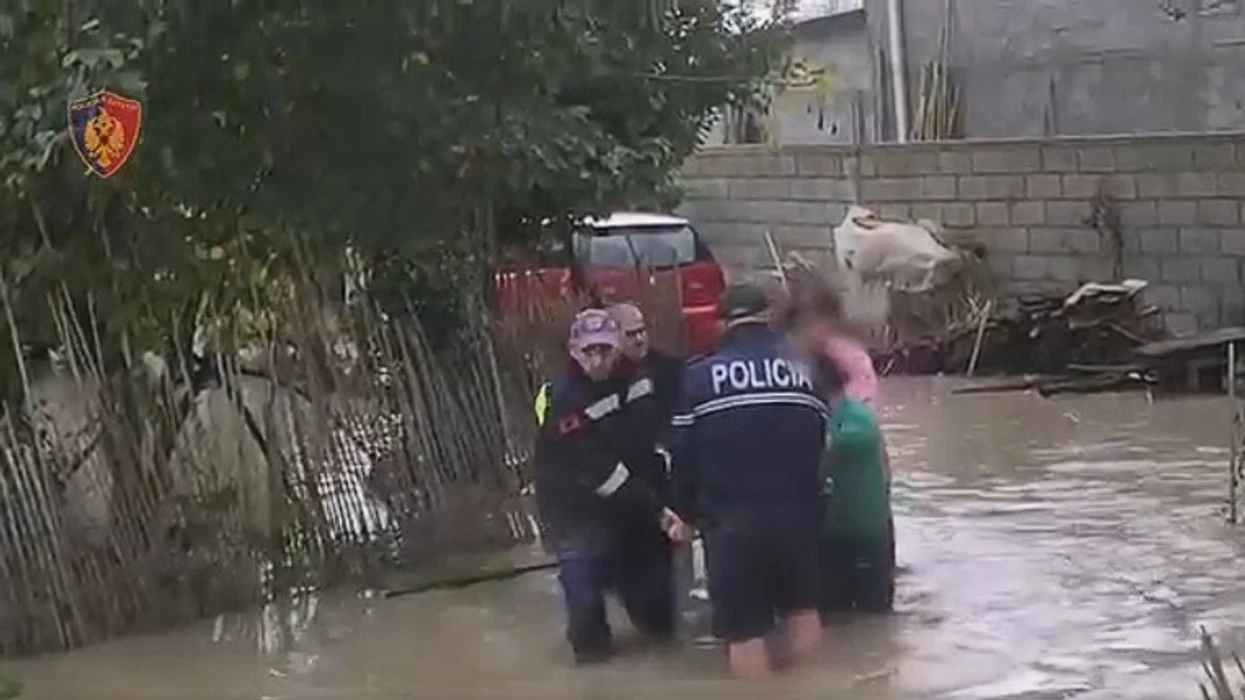 Përmbytje në Shqipërinë  angazhohen edhe Forcat Kombëtare të Sigurisë dhe Delta Forca