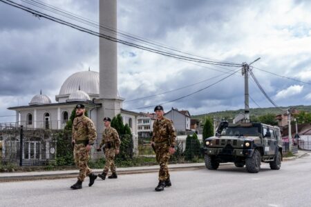 KFOR: Ushtarët tanë patrullojnë për të treguar stabilitet për qytetarët e Kosovës