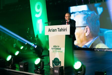 Bedri Hamza: Nesër votoni për Arian Tahirin, për djalin e Mitrovicës që fushatën e bëri me zemra qytetare