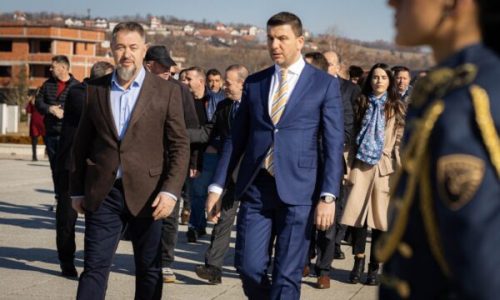 Lushtaku për Krasniqin: Ky vendim i dorëheqjes le të shënojë një momentum të ri i cili e fuqizon partinë