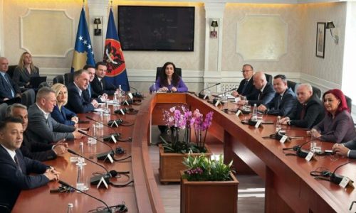 LAJMI I FUNDIT – Osmani shpërndan Kuvendin, pritet shpallja e zgjedhjeve