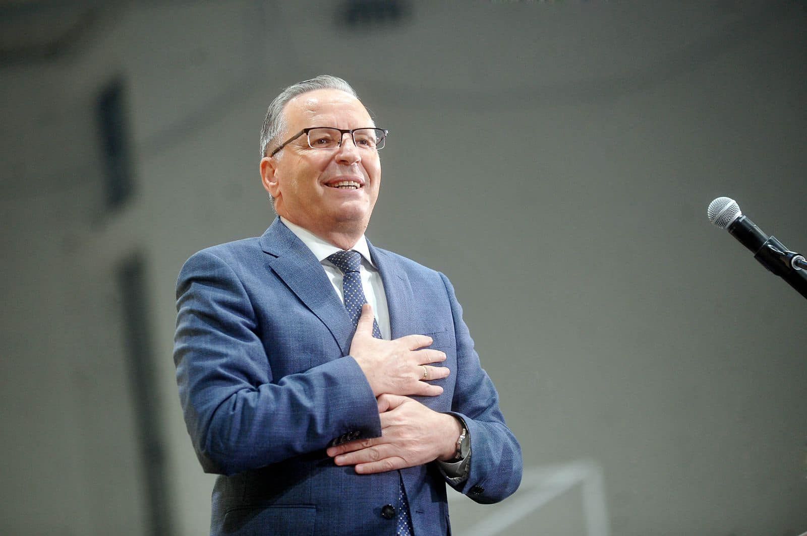 Bedri Hamza merr drejtimin e PDK së  premton unitet  hapje dhe rikthim të fuqishëm