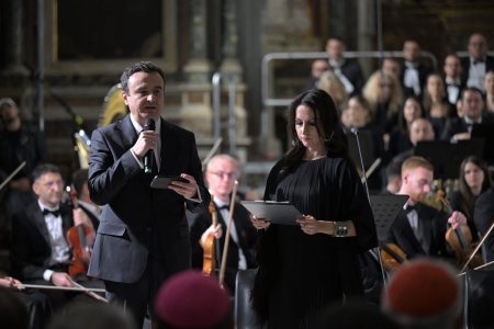 Prania “krye-në-vete” e Kurtit në Vatikan “dëmtoi” raportet me Selinë e Shenjtë