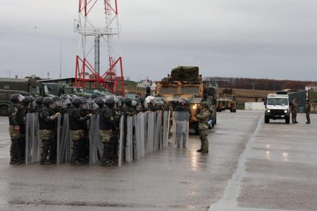 Ushtarët turq të KFOR-it stërviten kundër trazirave