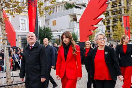 Gërvalla shkakton një tjetër gafë: Pavarësia e qytetit shqiptar