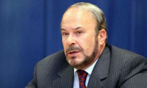 Sot homazhet për Fatos Nanon në Tiranë, të ftuar edhe personalitete nga Kosova