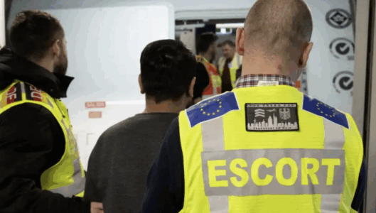 Merz i vendosur: Lufta në Siri ka mbaruar, nuk ka asnjë arsye për azil