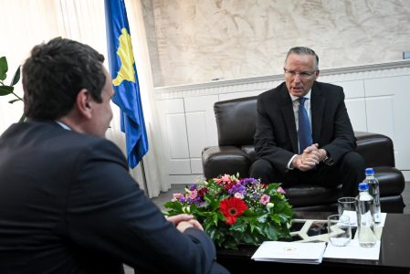 Kurti tha se do të flas me opozitën për presidentin, ky është qëndrimi i Bedri Hamzës