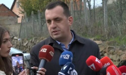 Vrasja e dyfishtë në Malishevë, kryeprokurori nga vendi i ngjarjes: Motivin ende nuk e dimë saktësisht