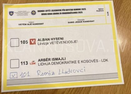 Qytetari në Gjilan vendos Ramiz Lladrovcin në fletëvotim