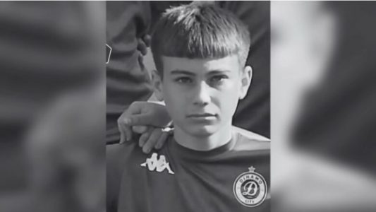 Një vit nga vrasja e Martin Canit, flet nëna: Nuk e meritonte atë vdekje, do apeloj çdo vendim