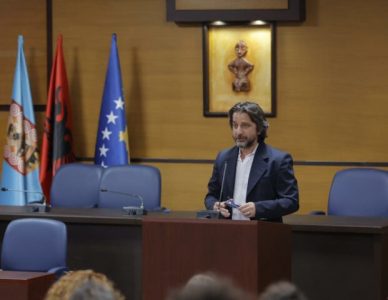 Kolapsi financiar në Prishtinë, cila është zgjidhja pas konstituimit të Kuvendit Komunal?