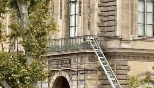 Grabitja e Luvrit: Policia arreston katër të dyshuar të tjerë