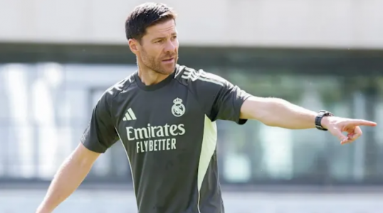 Pakënaqësitë e lojtarëve, Real Madrid vendos në lidhje me Alonson